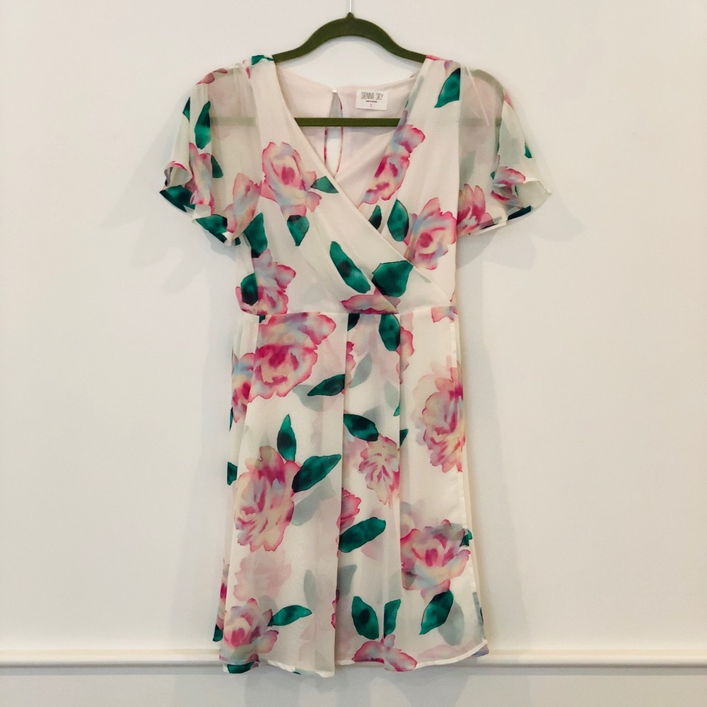 White and pink floral dress short sleeve